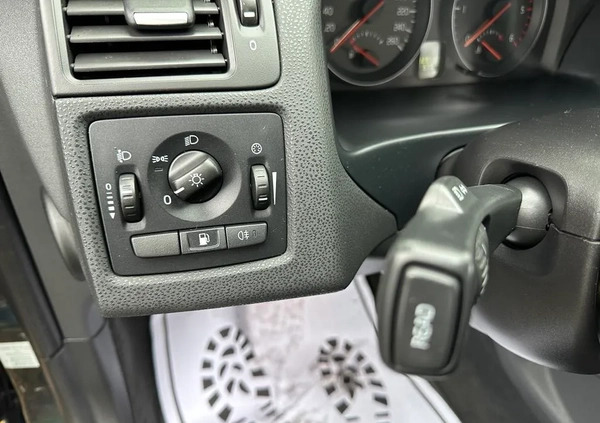 Volvo V50 cena 15900 przebieg: 320000, rok produkcji 2008 z Sława małe 529
